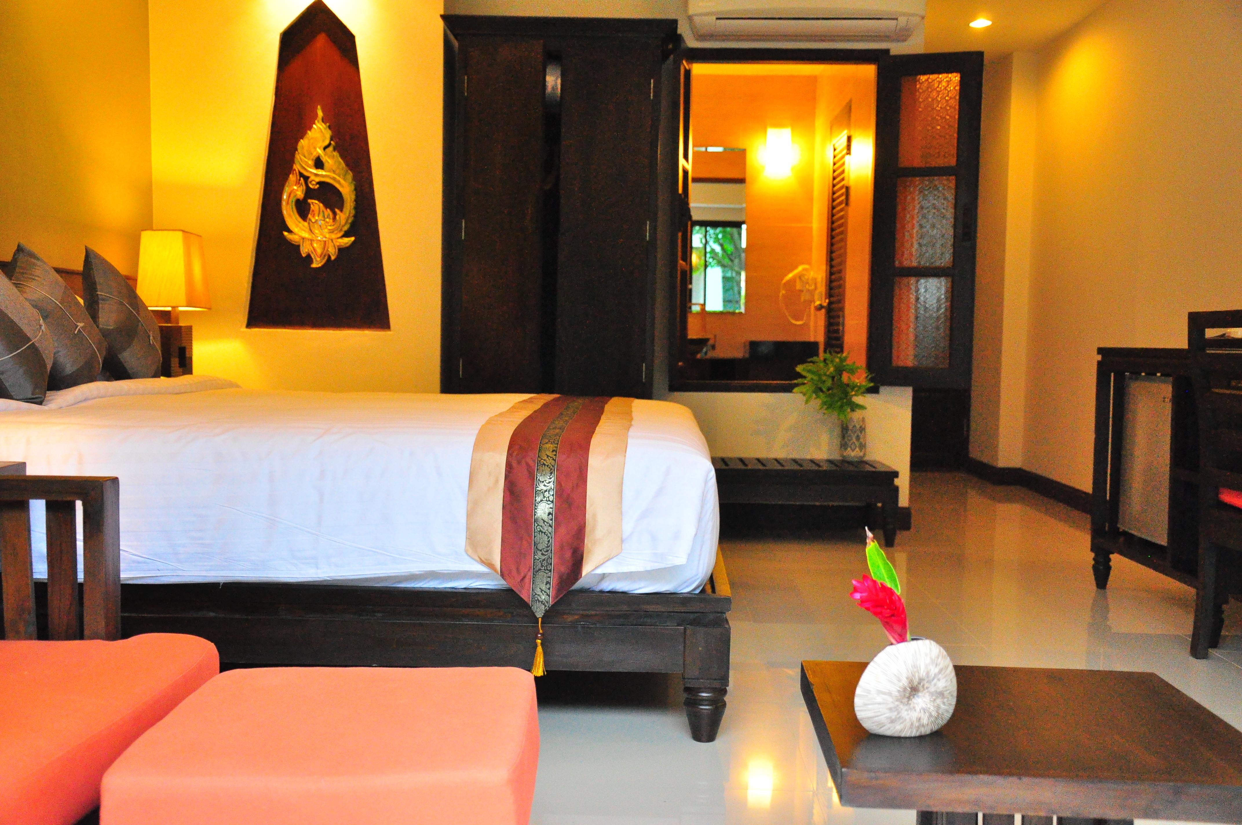Navatara Phuket Resort - SHA Extra Plus Rawai Exteriör bild