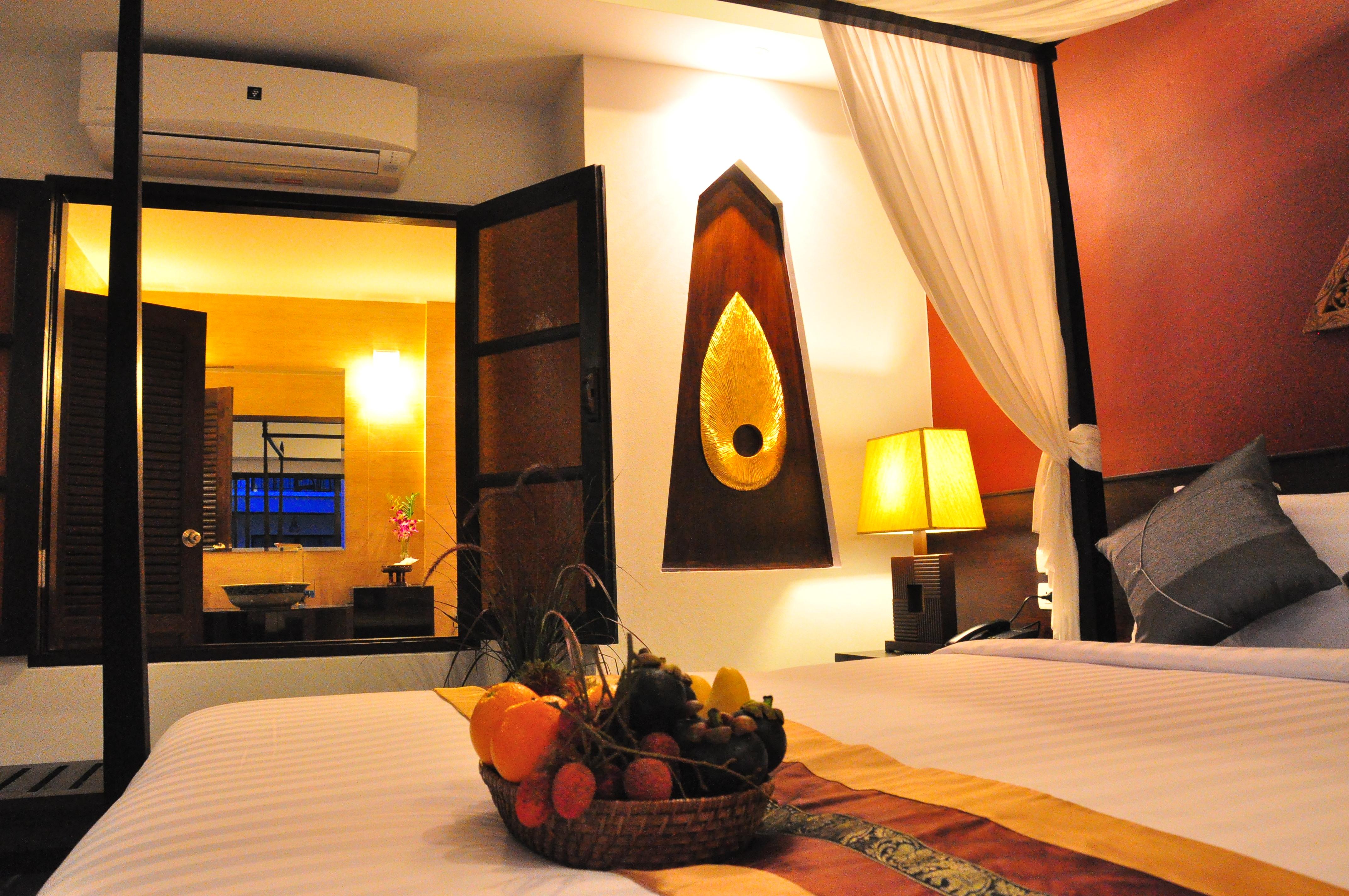 Navatara Phuket Resort - SHA Extra Plus Rawai Exteriör bild