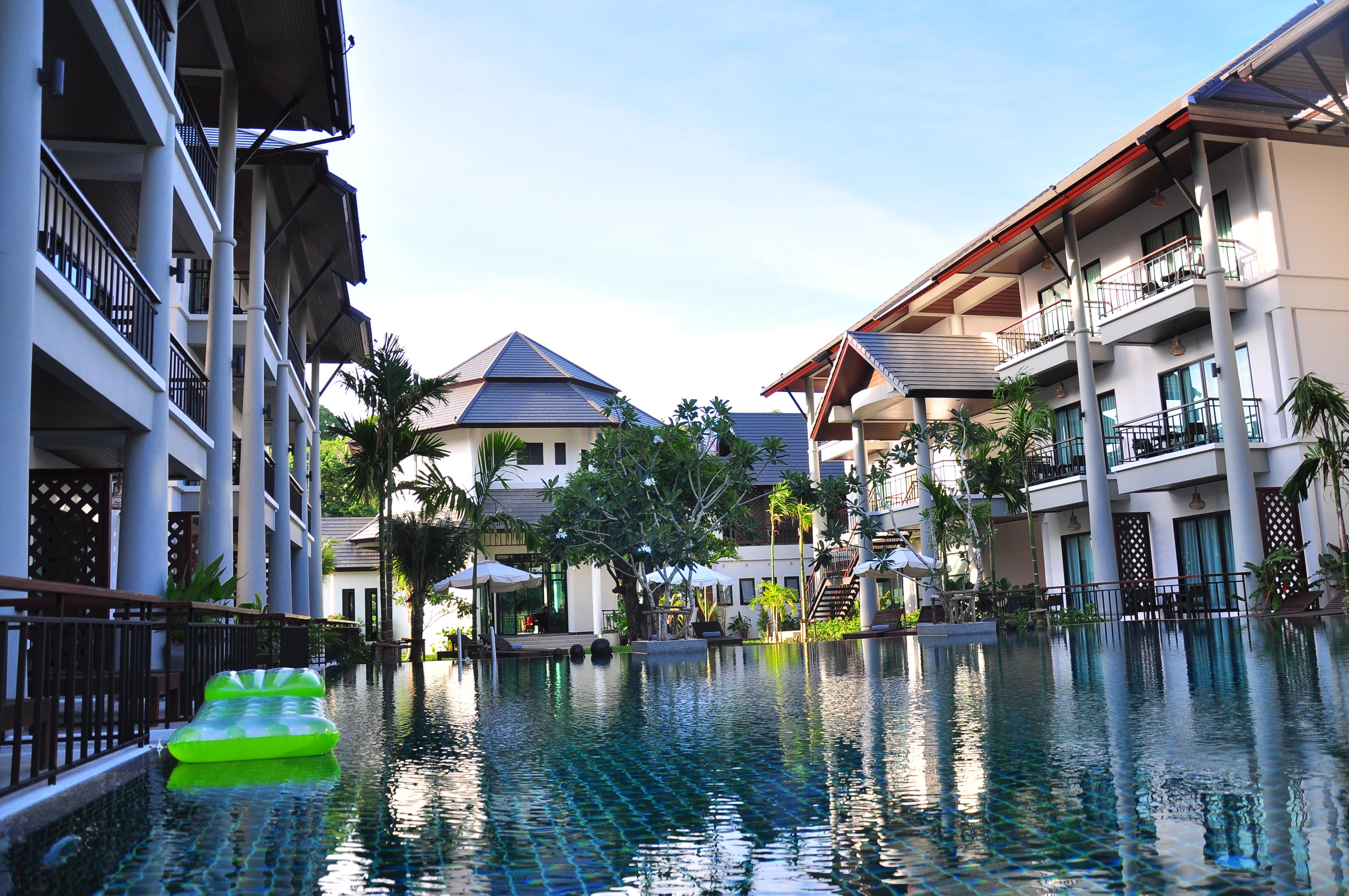 Navatara Phuket Resort - SHA Extra Plus Rawai Exteriör bild
