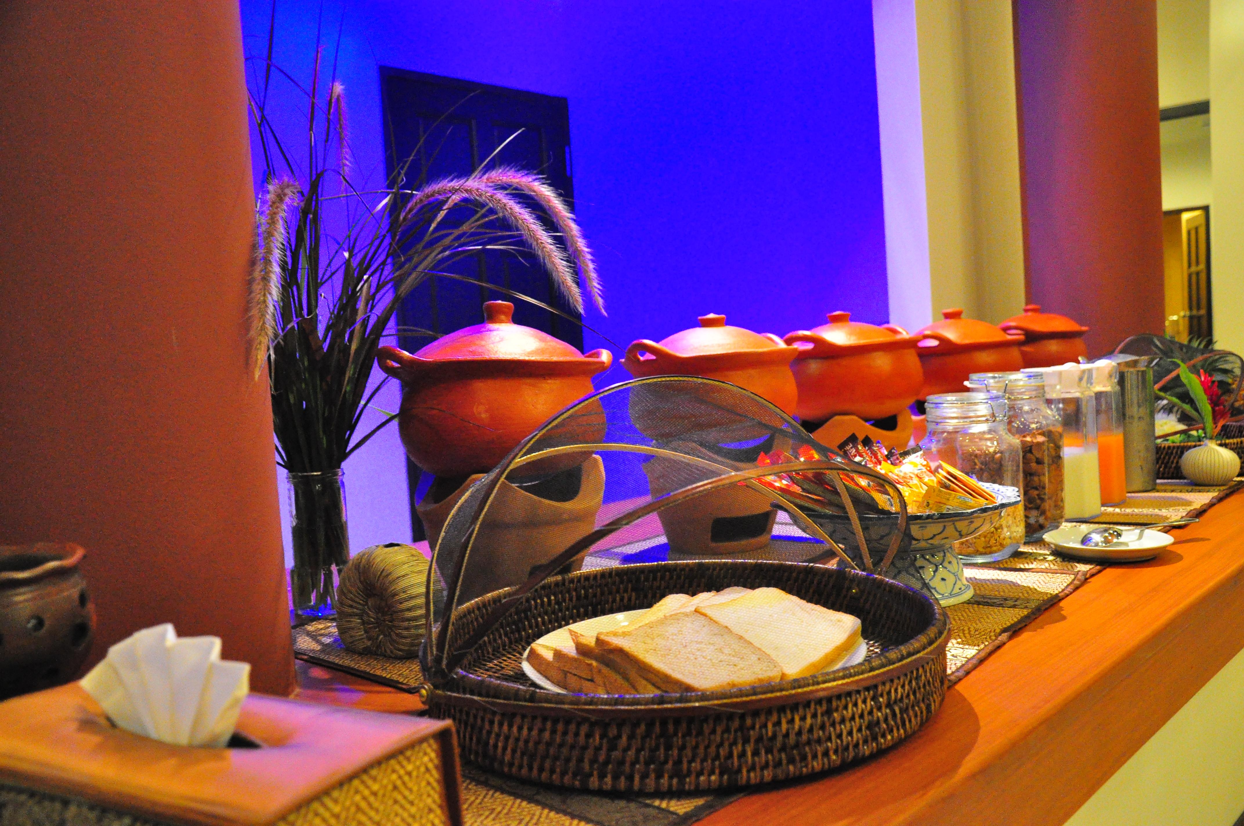Navatara Phuket Resort - SHA Extra Plus Rawai Exteriör bild