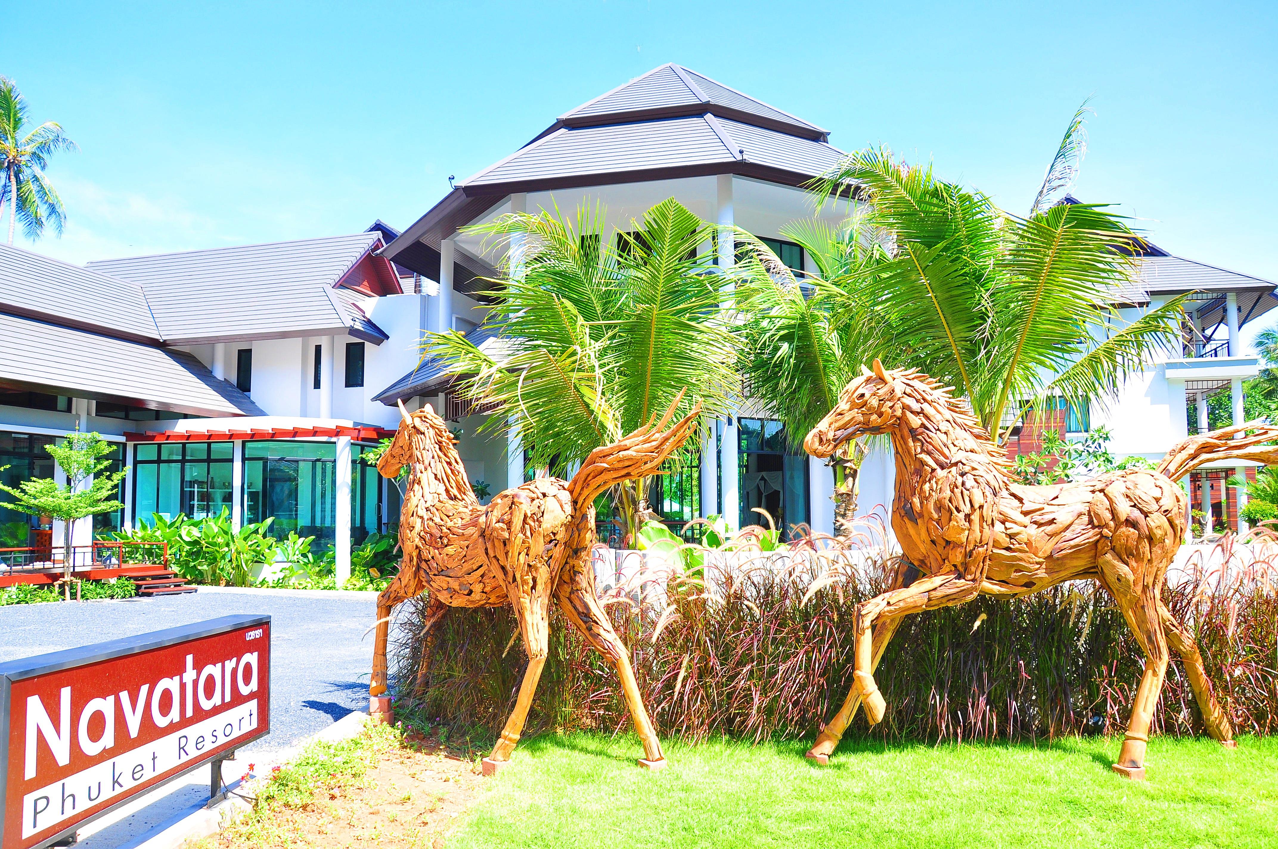 Navatara Phuket Resort - SHA Extra Plus Rawai Exteriör bild